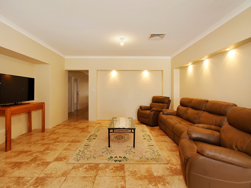 57 Sundowner Meander*, Banksia Grove WA 6031