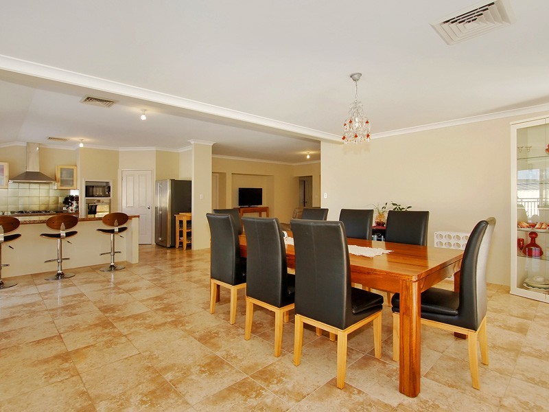 57 Sundowner Meander*, Banksia Grove WA 6031