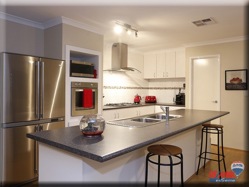 6 Rathkeale Blvd, Ridgewood WA 6030