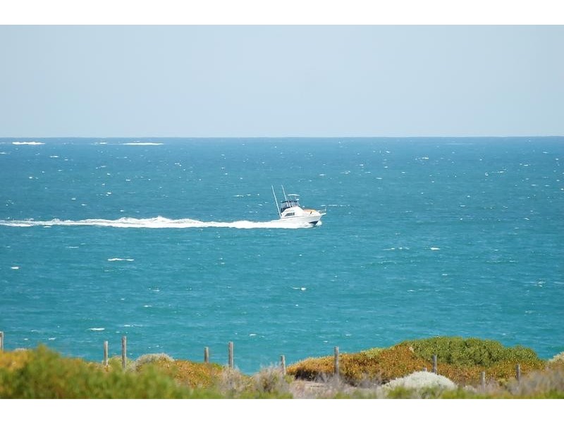 585 Burns Beach Road, Iluka WA 6028