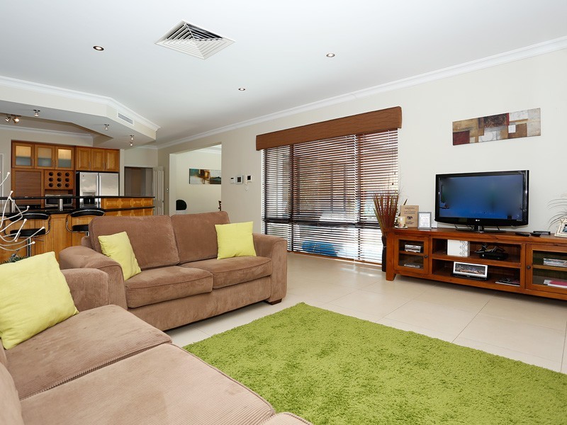 585 Burns Beach Road, Iluka WA 6028