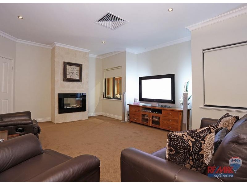 585 Burns Beach Road, Iluka WA 6028