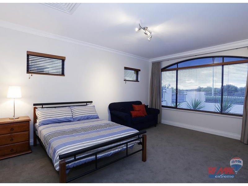 585 Burns Beach Road, Iluka WA 6028