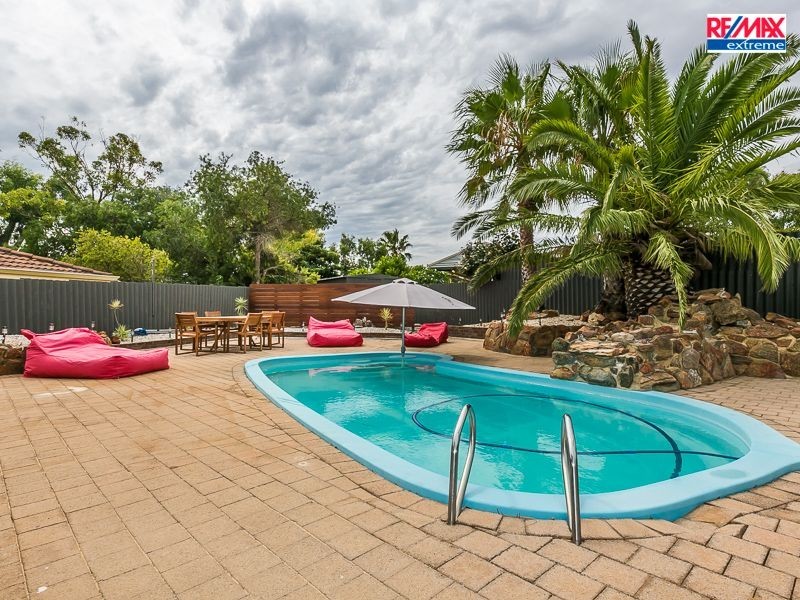 6 Nemesia Court, Heathridge WA 6027