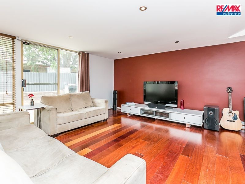 6 Nemesia Court, Heathridge WA 6027