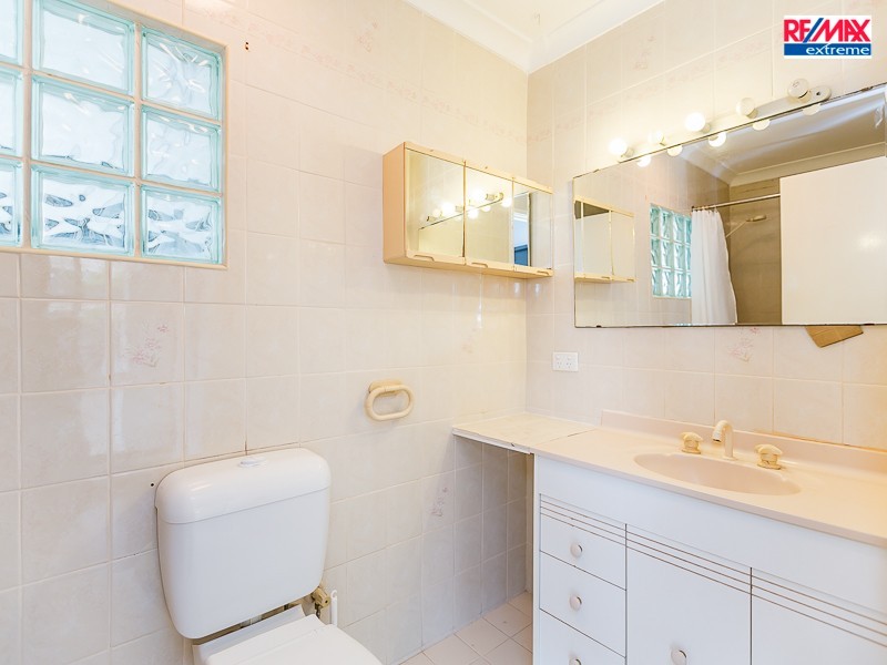 6 Nemesia Court, Heathridge WA 6027