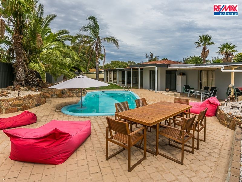 6 Nemesia Court, Heathridge WA 6027