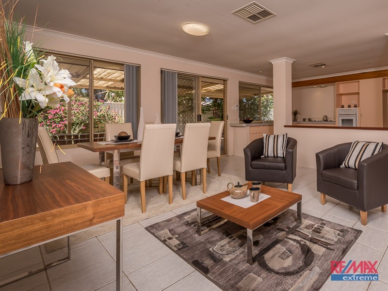 18 Darvel Close, Kinross WA 6028