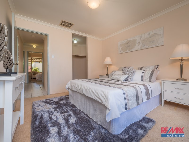 18 Darvel Close, Kinross WA 6028