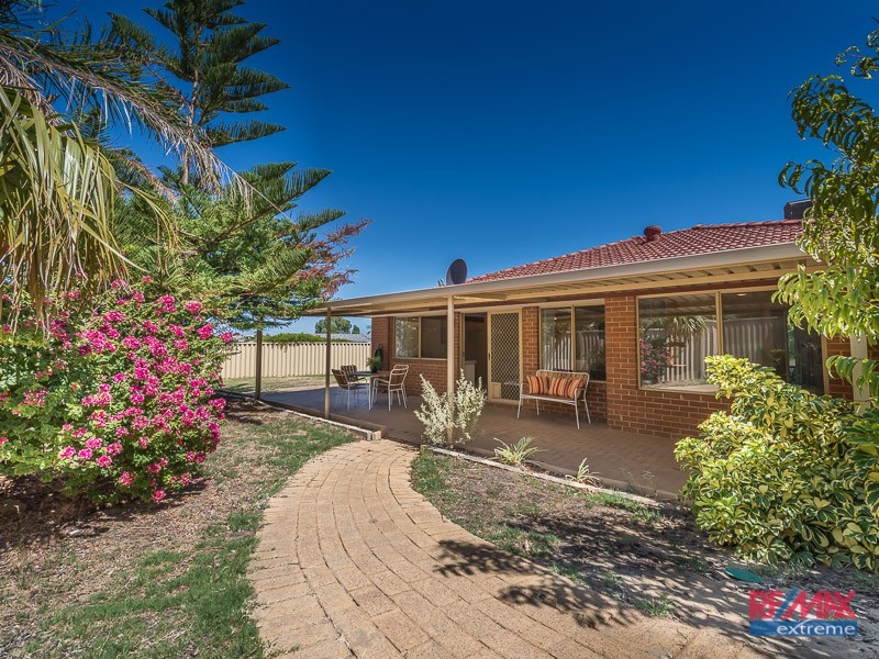 18 Darvel Close, Kinross WA 6028