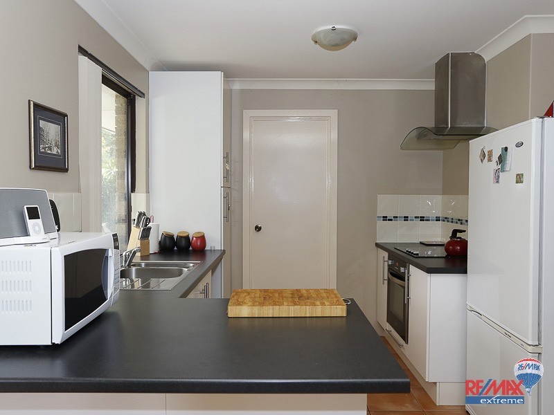 4 Martinup Court, Heathridge WA 6027