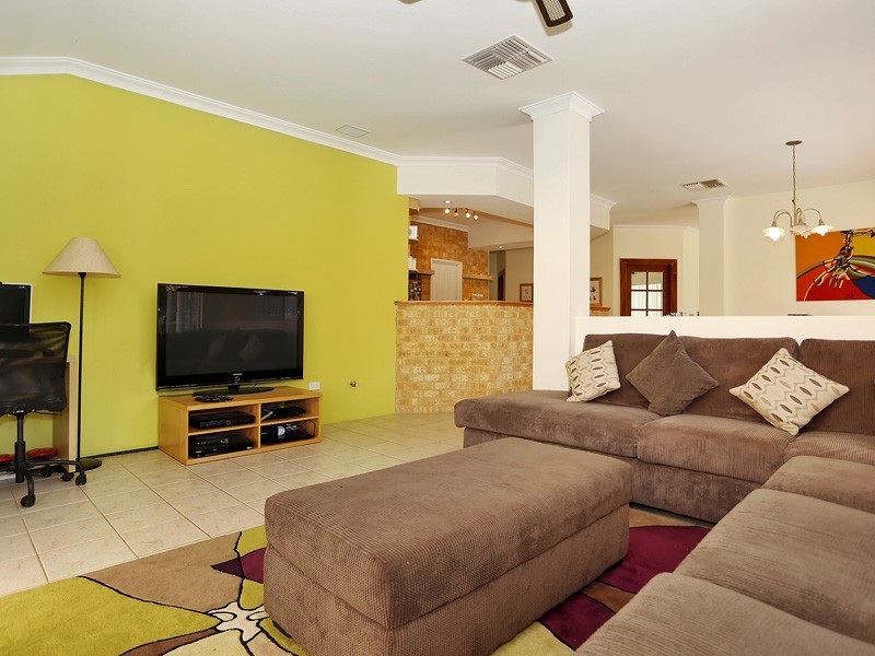 23 Dalzell Turn, Kinross WA 6028