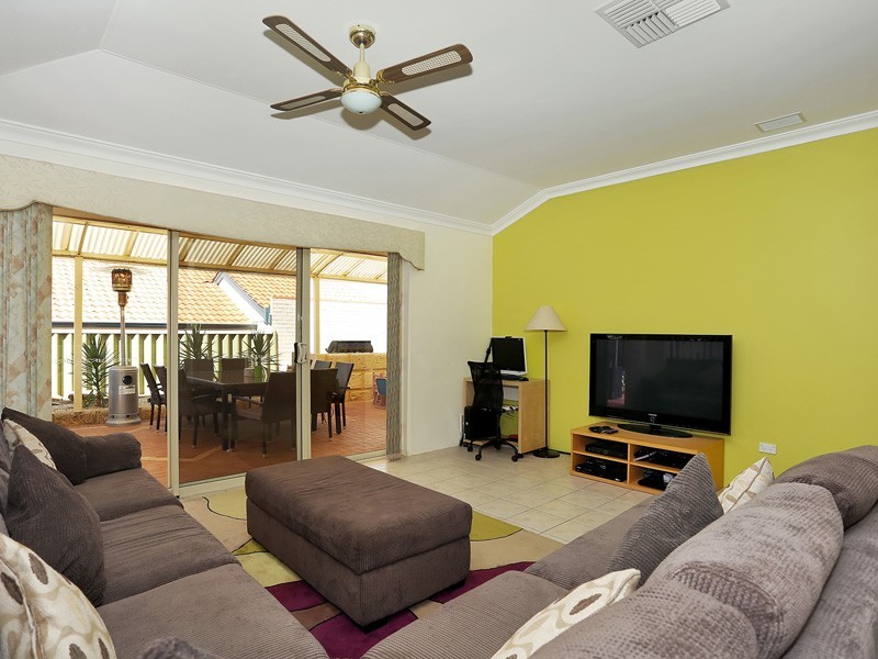 23 Dalzell Turn, Kinross WA 6028