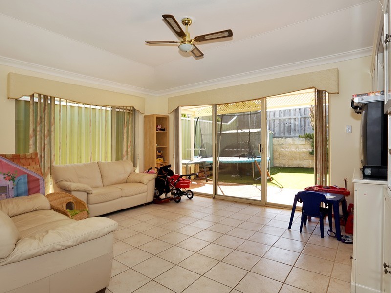 23 Dalzell Turn, Kinross WA 6028