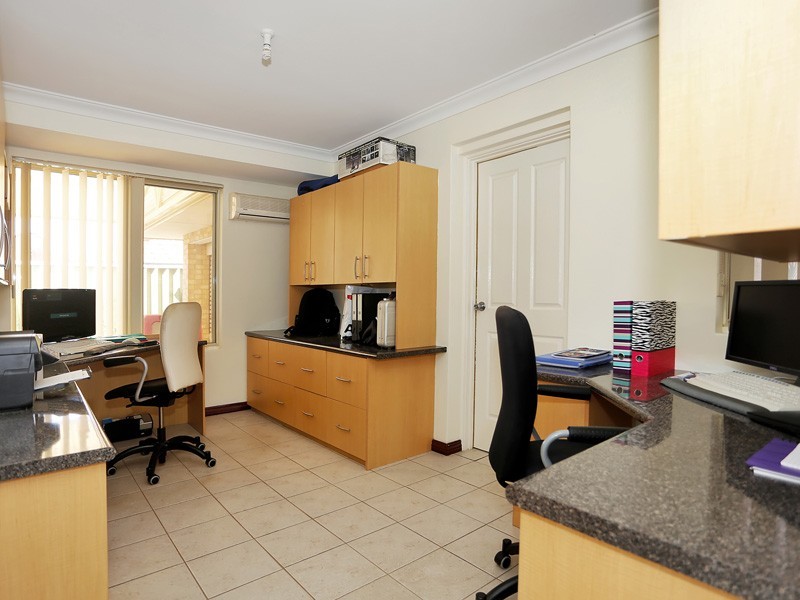 23 Dalzell Turn, Kinross WA 6028