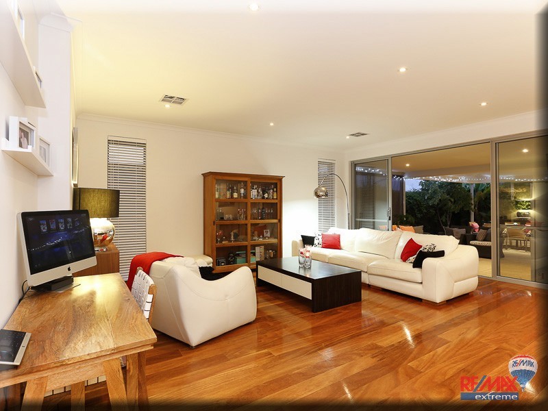 236 Benenden Avenue, Butler WA 6036