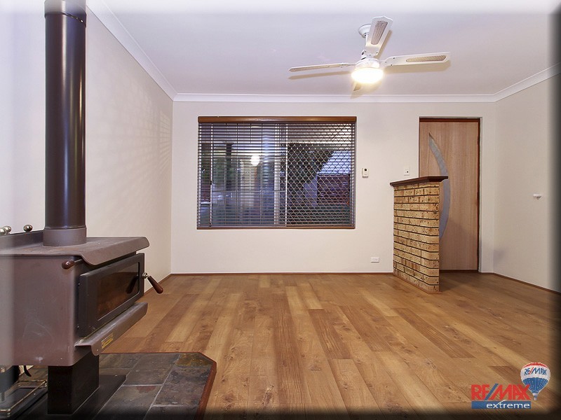 8 Fawkner Road, Two Rocks WA 6037