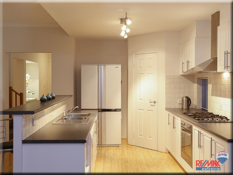 193 Lagoon Drive, Yanchep WA 6035