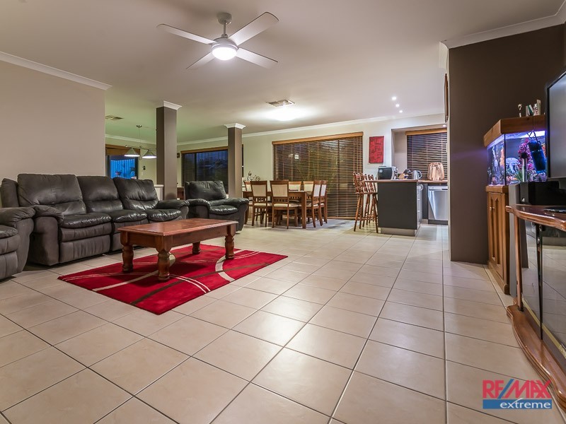 27 Sugarloaf Close, Merriwa WA 6030