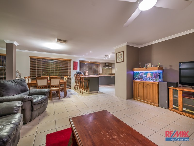 27 Sugarloaf Close, Merriwa WA 6030