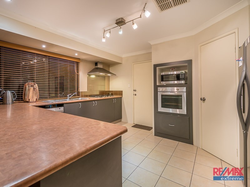 27 Sugarloaf Close, Merriwa WA 6030