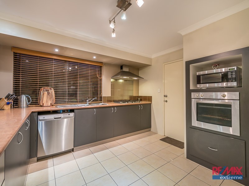 27 Sugarloaf Close, Merriwa WA 6030