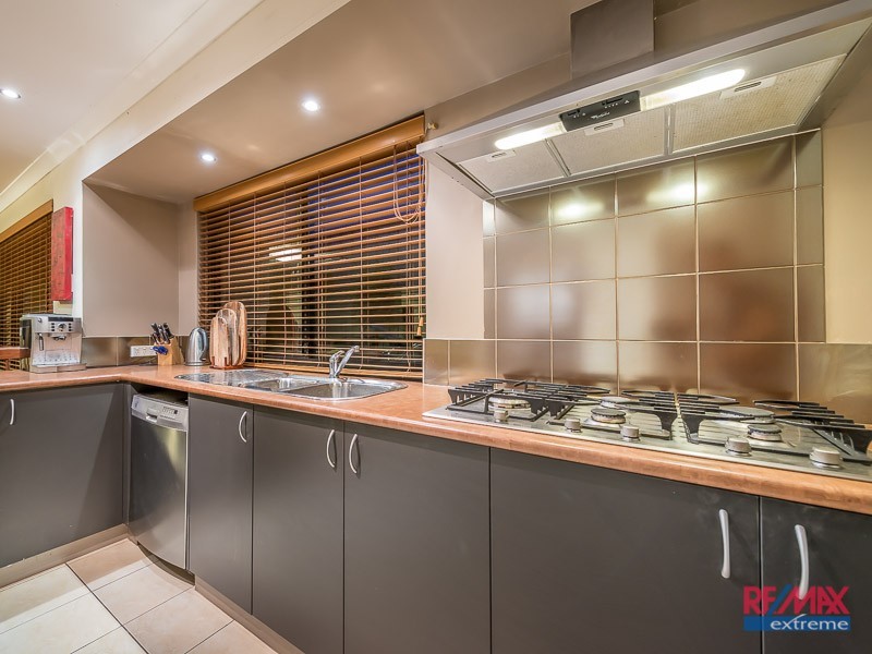 27 Sugarloaf Close, Merriwa WA 6030