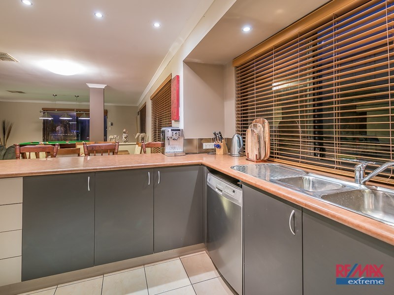 27 Sugarloaf Close, Merriwa WA 6030