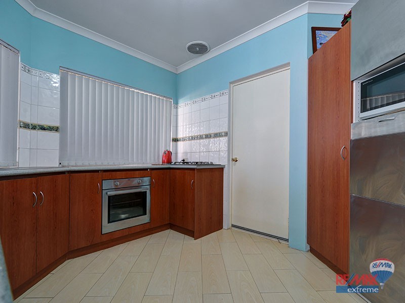 15 Oslo Street, Hocking WA 6065