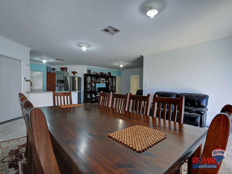 15 Oslo Street, Hocking WA 6065