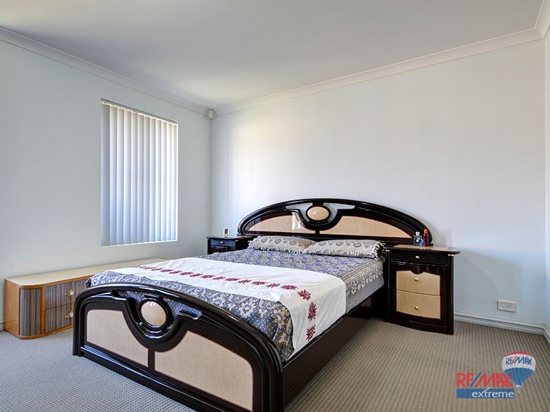 15 Oslo Street, Hocking WA 6065