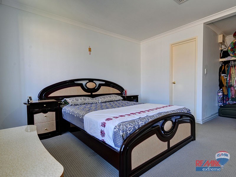 15 Oslo Street, Hocking WA 6065