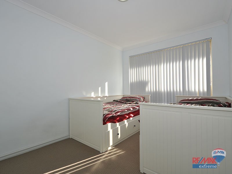 15 Oslo Street, Hocking WA 6065