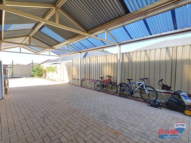 15 Oslo Street, Hocking WA 6065