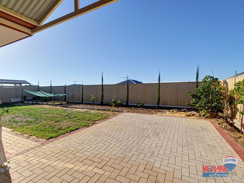 15 Oslo Street, Hocking WA 6065