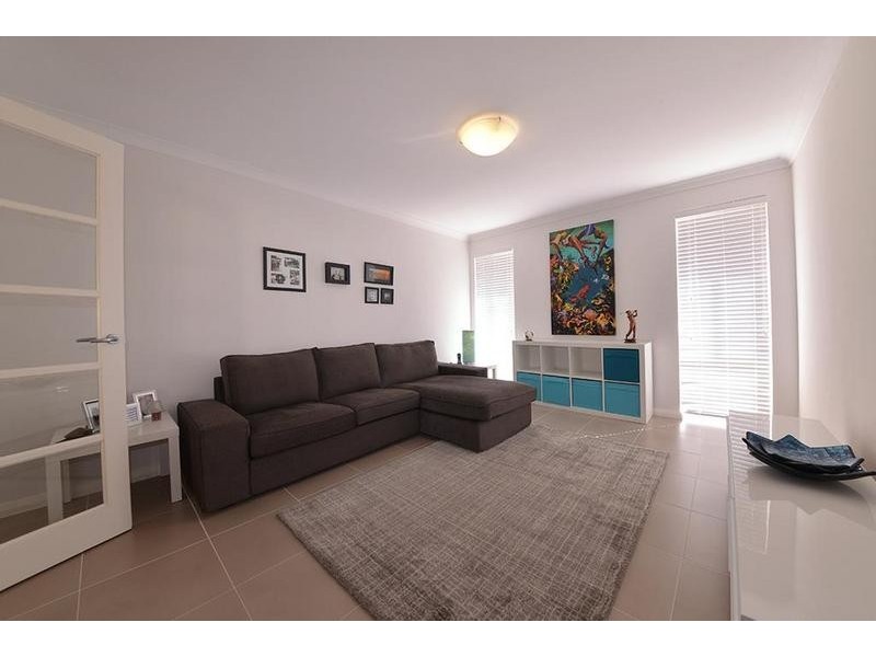 8 Kandinsky Approach, Tapping WA 6065