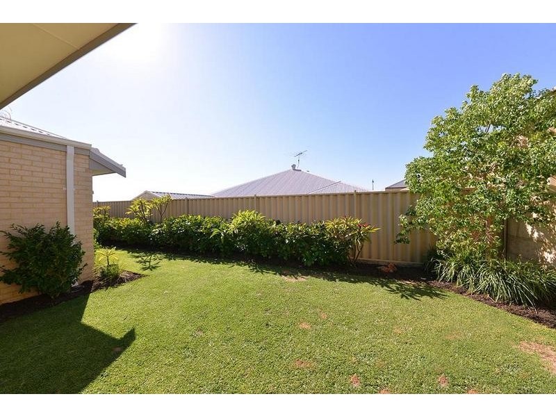 8 Kandinsky Approach, Tapping WA 6065