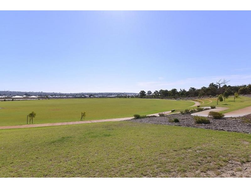 8 Kandinsky Approach, Tapping WA 6065