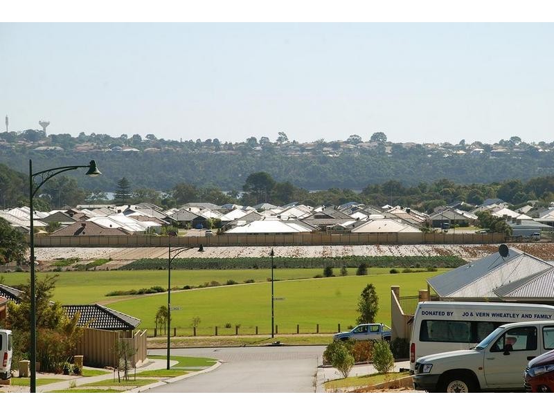 8 Kandinsky Approach, Tapping WA 6065