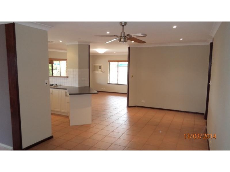 11 Fitzroy Place, Heathridge WA 6027