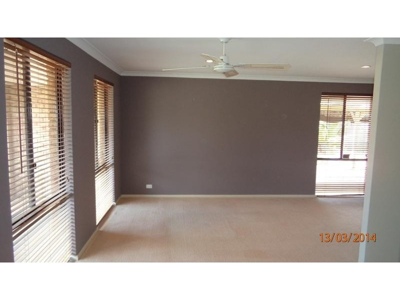 11 Fitzroy Place, Heathridge WA 6027