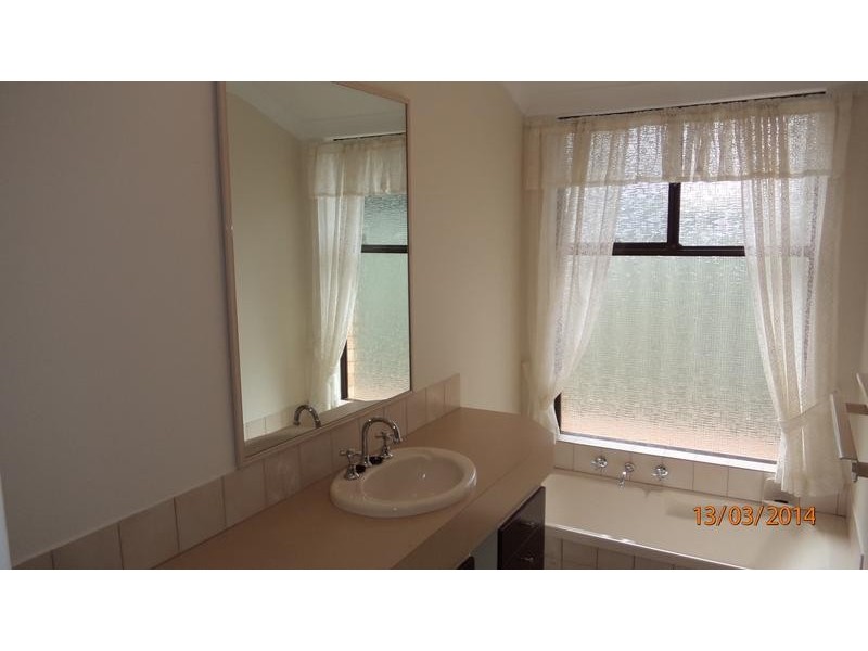 11 Fitzroy Place, Heathridge WA 6027