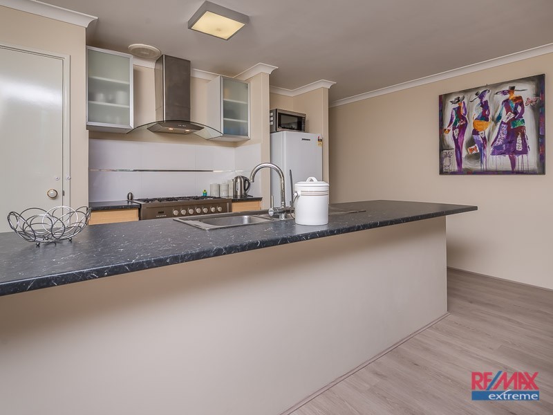 8 Sellar Elbow, Quinns Rocks WA 6030