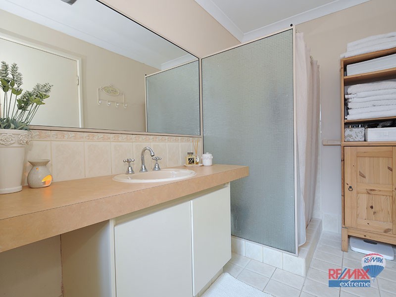 34 Cadoux Loop, Hocking WA 6065