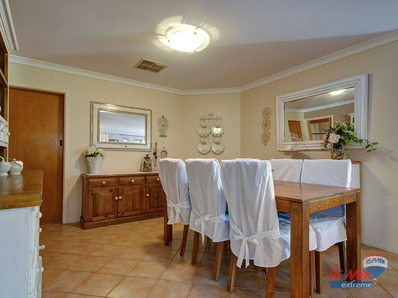 34 Cadoux Loop, Hocking WA 6065