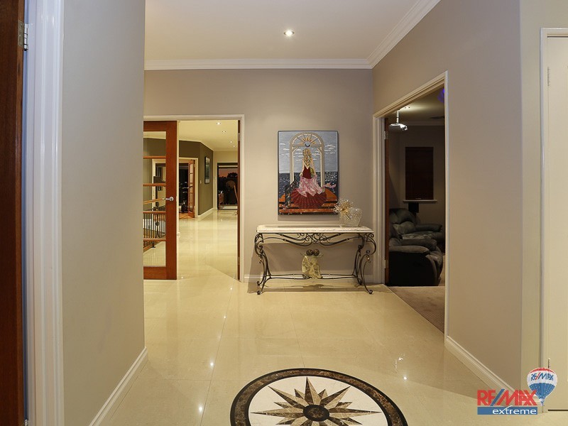 4 Hamel Close, Landsdale WA 6065