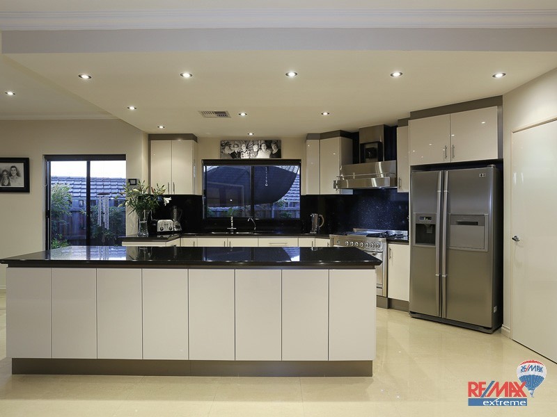 4 Hamel Close, Landsdale WA 6065