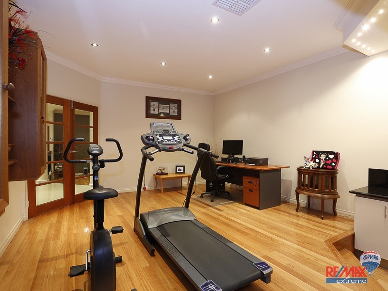 4 Hamel Close, Landsdale WA 6065