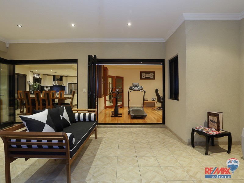 4 Hamel Close, Landsdale WA 6065