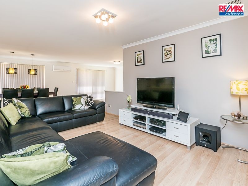 16 Stanbroke Turn, Carramar WA 6031